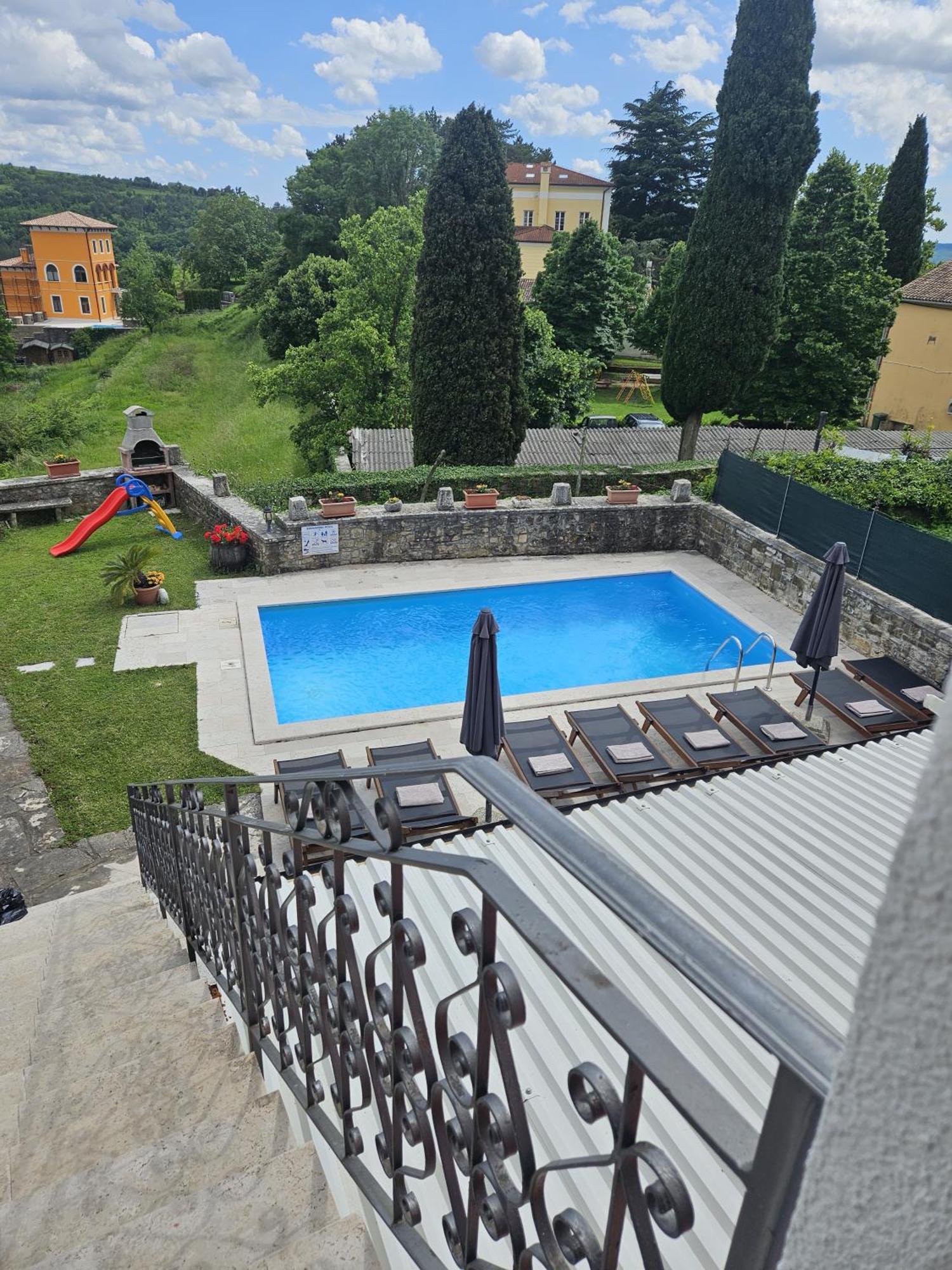 Villa Letizia Oprtalj Экстерьер фото