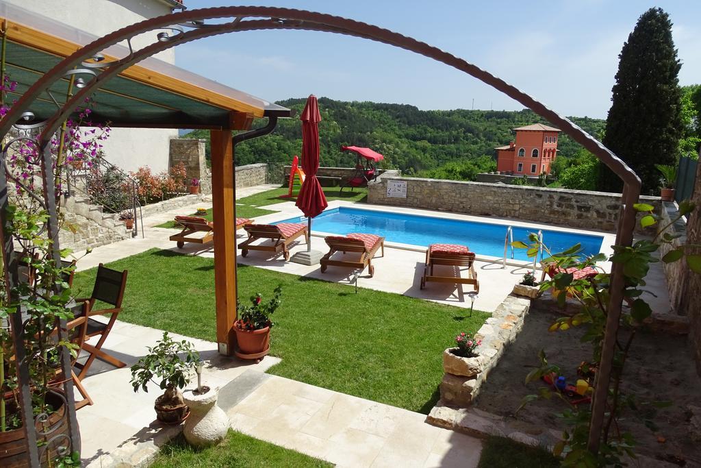Villa Letizia Oprtalj Экстерьер фото